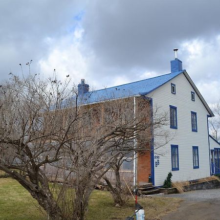 Gîte au Toit Bleu Sainte-Famille Extérieur photo